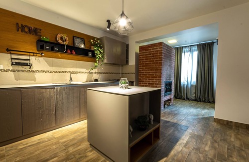 Brasov Villa | Vila Deluxe Zinnober 5 camere cu 5 bai,living 120 mp