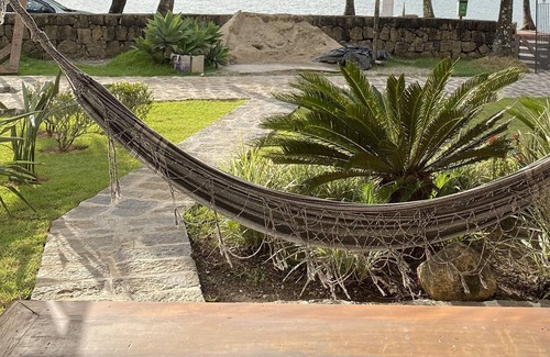 Ilhabela House | Vila dos Pássaros - House 1 Beach house overlooking the sea, great location.