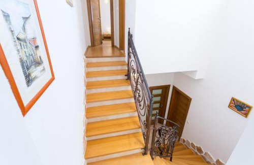 Prolozac Villa | Vila Milančić - a house for memorable holiday in Imotski