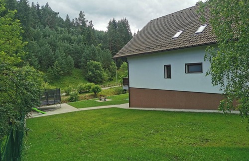 Zarnesti Villa | Vila MOLIDUL Zarnesti-zona linistita in mijlocul naturii