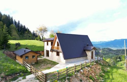 East Sarajevo Villa | Vila Suvo vrelo sa unutrašnjim bazenom i saunom Jahorina