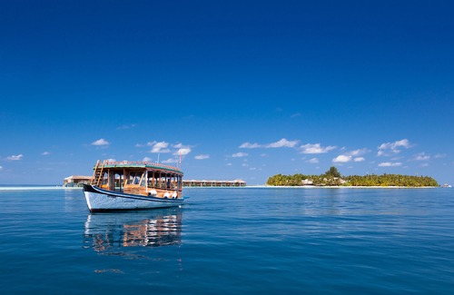 Vilamendhoo Island Hotel | Vilamendhoo Island Resort & Spa