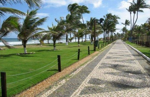 Pouso Alegre Buraquinho Condo | VILAS VILLAGE APT SEA FRONT - CLEANING SERVICE, 24 HOUR RECEPTION, SWIMMING POOL.