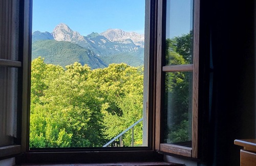 Castelnuovo di Garfagnana Villa | Villa with private pool, terrace and garden, WIFI!