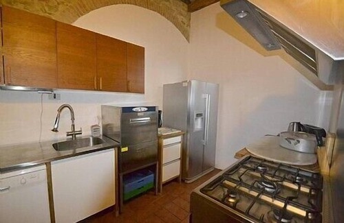 Ciggiano Villa | Villa Gloriosa: A charming three-story historical villa built on a hillside, surrounded by meadows and woods, with Free WI-FI.