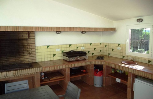 L'Escala House | Villa 12 p. : Private pool, outdoor kitchen, parking 1500 m from the beach!