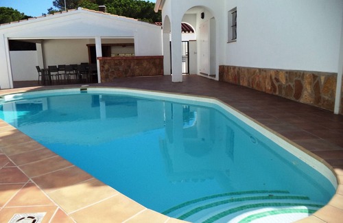 L'Escala House | Villa 12 p. : Private pool, outdoor kitchen, parking 1500 m from the beach!