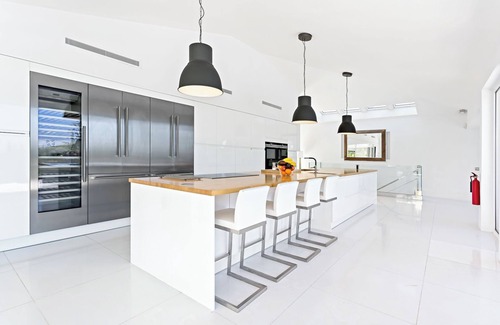 Urbanizacion Hacienda las Chapas Villa | Villa '149' with Sea View, Wi-Fi and Air Conditioning