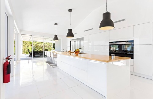 Urbanizacion Hacienda las Chapas Villa | Villa '149' with Sea View, Wi-Fi and Air Conditioning