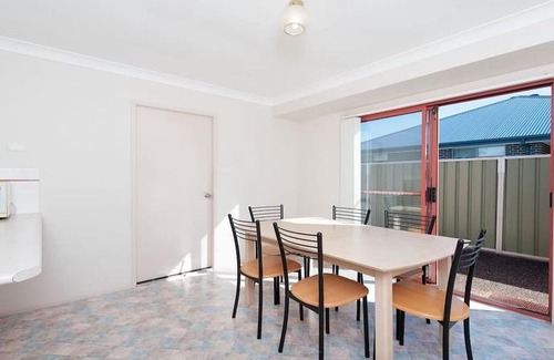 Fingal Bay Villa | Villa 2 Peaceful Quiet and so close to the beach