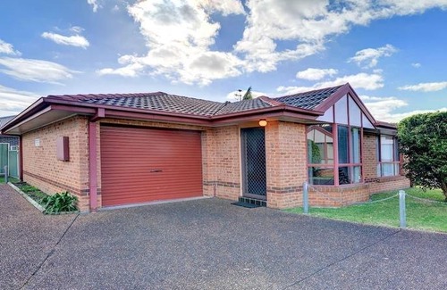 Fingal Bay Villa | Villa 2 Peaceful Quiet and so close to the beach