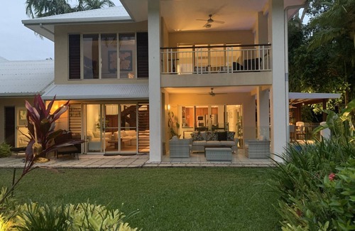 Craiglie Villa | Villa 25, Paradise Links 24-70 Nautilus Street, Port Douglas Qld 4877
