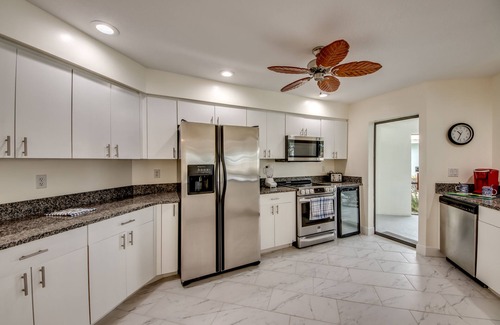Caloosahatchee House | Villa 27 Wide Water Views, Hot Tub, Heated pool! 62 reviews.