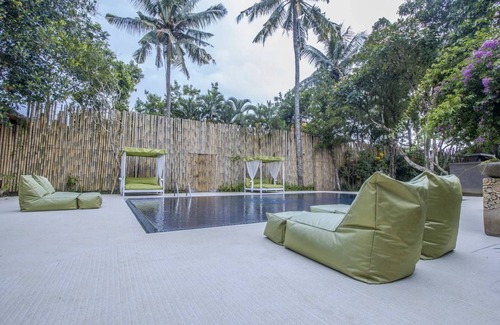 Sambahan Villa | Villa 3# 1 BR Balinese Villa with public pool