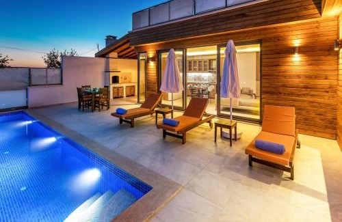 Islamlar Villa | Villa 3 Sleeps 4 Isolated Honeymoon-Villa Lale