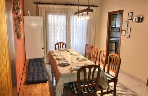 Vilafortuny Villa | Villa 30 m from the beach Cambrils with Sea View, Wi-Fi, Terraces & Garden