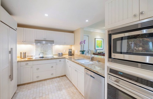 Kahuku Villa | Villa 306: Ocean View Turtle Bay