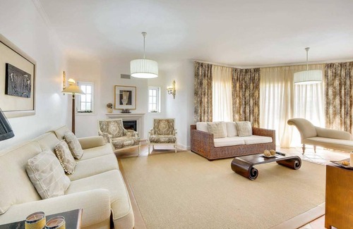 Gale Villa | Villa ∙ 4 bedrooms ∙ 8 guests