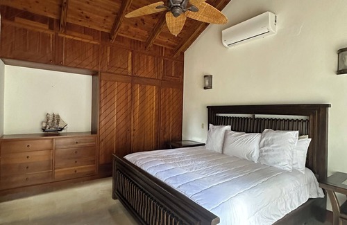 La Estancia Villa | Villa 5 min from Casa De Campo with WiFi, AC
