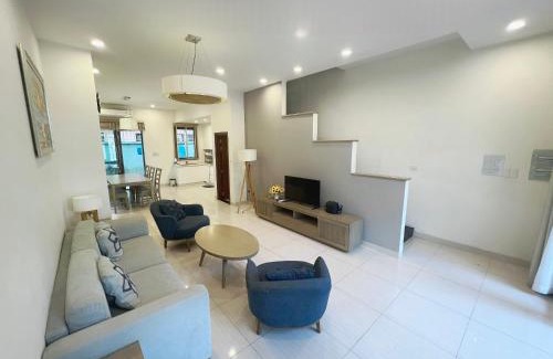 Ha Long Apartment | Villa 5 Phòng Ngủ Royal Lotus Bãi Cháy