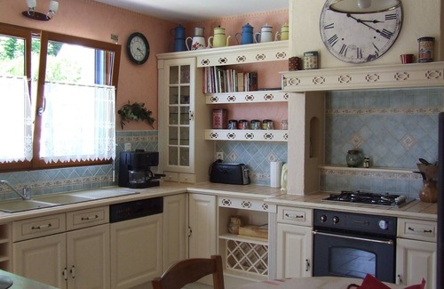 Arradon House | Villa 8/10 people (4 bedrooms-6 beds) - private heated pool - closed Garden