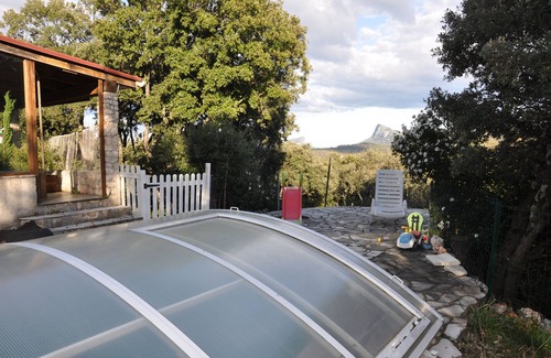 Saint-Martin-de-Londres Villa | Villa and private pool in the garrigue, terraces with panoramic views