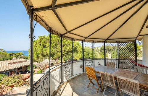 San Stefano Villa | Villa 'Adelida Villasimius' with Sea View, Wi-Fi and Air Conditioning