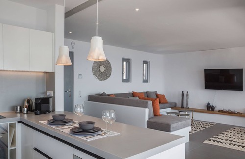 Agios Ioannis Villa | Villa Aether - Infinity Pool Villa Close to Mykonos Town Center