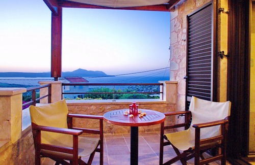 Kokkinon Khorion Villa | Villa Afrati