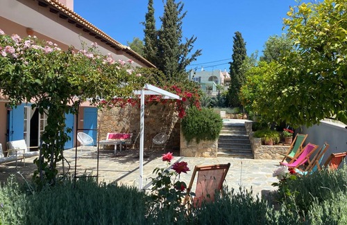 Porto Rafti Villa | Villa-agave , by the sea in Porto-rafti Outside Athens