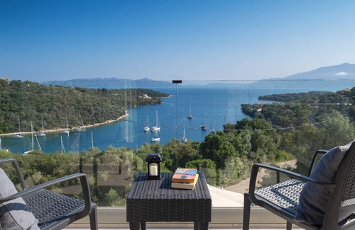 Katomerion Villa | Villa Akoni - Three Bedroom Villa, Sleeps 6