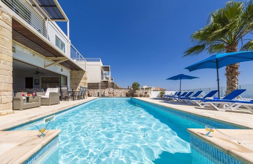 Tremithousa Villa | Villa Alesia - a villa with Hot tub that sleeps 8 guests in 4 bedrooms