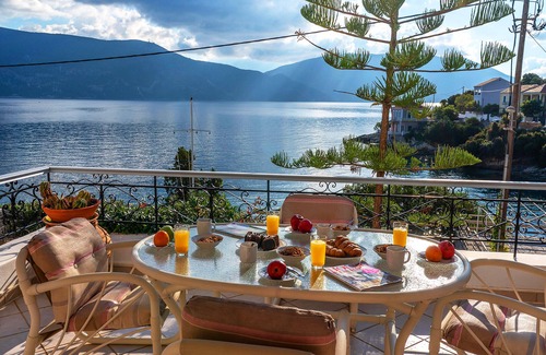 Matsoukata Villa | Villa Alexander - Beachfront Villa