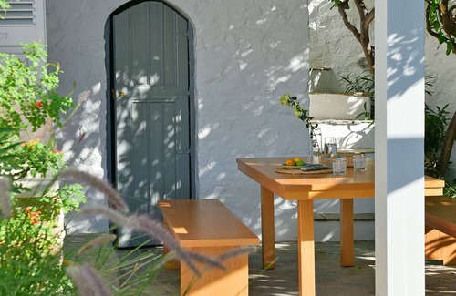 idhra House | Villa Alma - Large spacious house close to the port