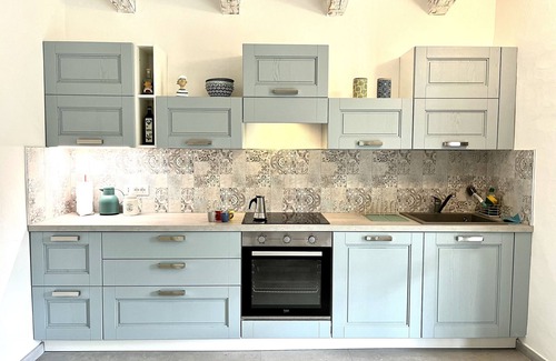 San Teodoro Villa | Villa 'Alzoni' with Mountain View, Wi-Fi and Air Conditioning