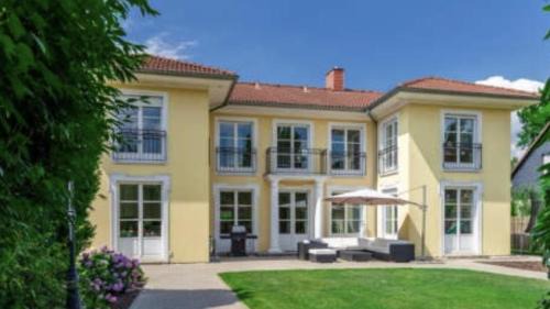 Region Hannover District Apartment | Villa am Steinhuder Meer App Suite-La Fleur-mit Pantry Küche, Luftreinigungssystem, Garten, WLAN