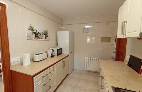 Paichi Villa | Villa Amanda, 1.5 km from the beach, sleeps 10, swimming pool, A.A., internet