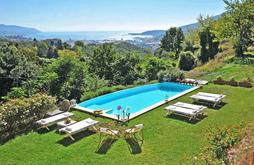 La Foce Villa | Villa Ambrosia 8P by VILLASRETREATS w/pool A/C BBQ, WiFi, Sea View near 5Terre