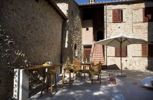 Brenna Apartment | Villa Amedeo apt Galileo 15 km from Siena