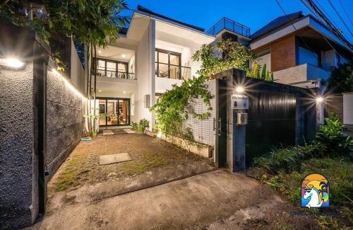 Berawa Villa | Villa Amethyst - by Unicorn Villas Bali