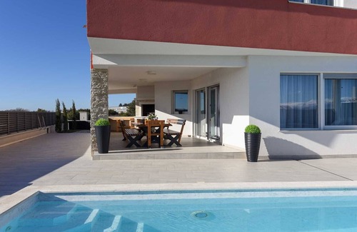 Poljica Villa | Villa Amfora with heated pool, wellness and tennis