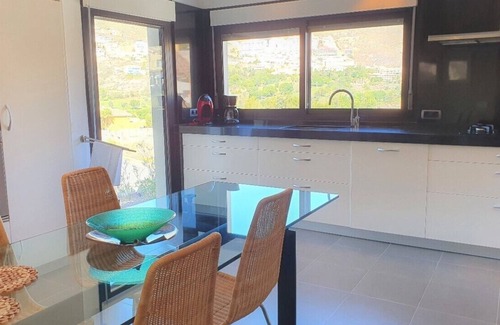 La Envia House | Villa André con Piscina, Barbacoa, Wifi & Satélite