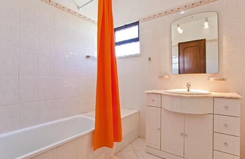 Urbanizacao dos Calicos Villa | Villa Andre, 3 bedroom villa with pool - walking distance to Albufeira