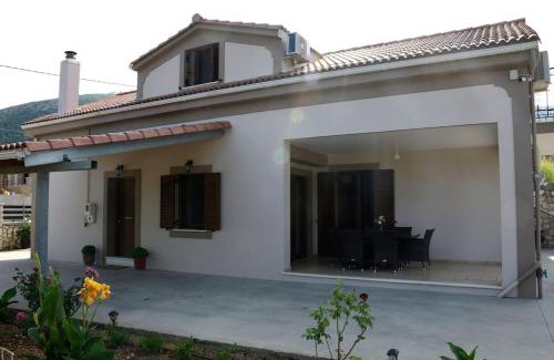 Platrithias Villa | Villa Andrew