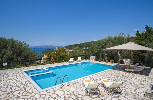 Meganisi Villa | Villa Aphrodite | Private Pool & Sea View | Sleeps 6 people