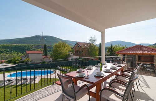 Sinj Villa | Villa Apricatio* family-friendly home with swimming pool (10 guests)