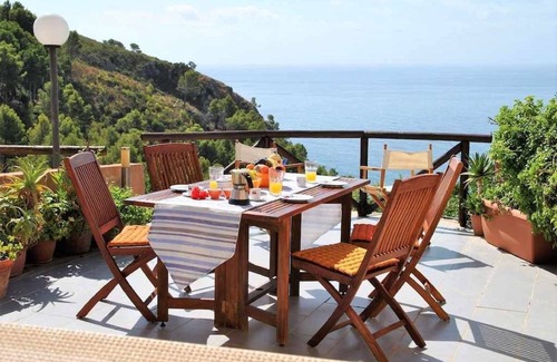 Sperlonga House | VILLA ARBOREA panoramic sea view for your holidays in Sperlonga