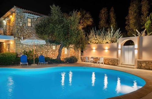 Drosia Villa | Villa Archontiko - Three Bedroom Villa, Sleeps 6