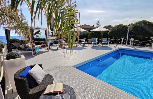 Fontane Bianche Villa | Villa Arenile with private pool and direct access to the sea