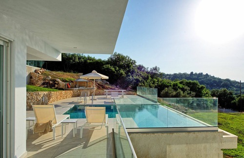 Agios Spyridon Corfu Villa | Villa Arete - Villa by the Sea with swimming pool on Corfu Island, Greece